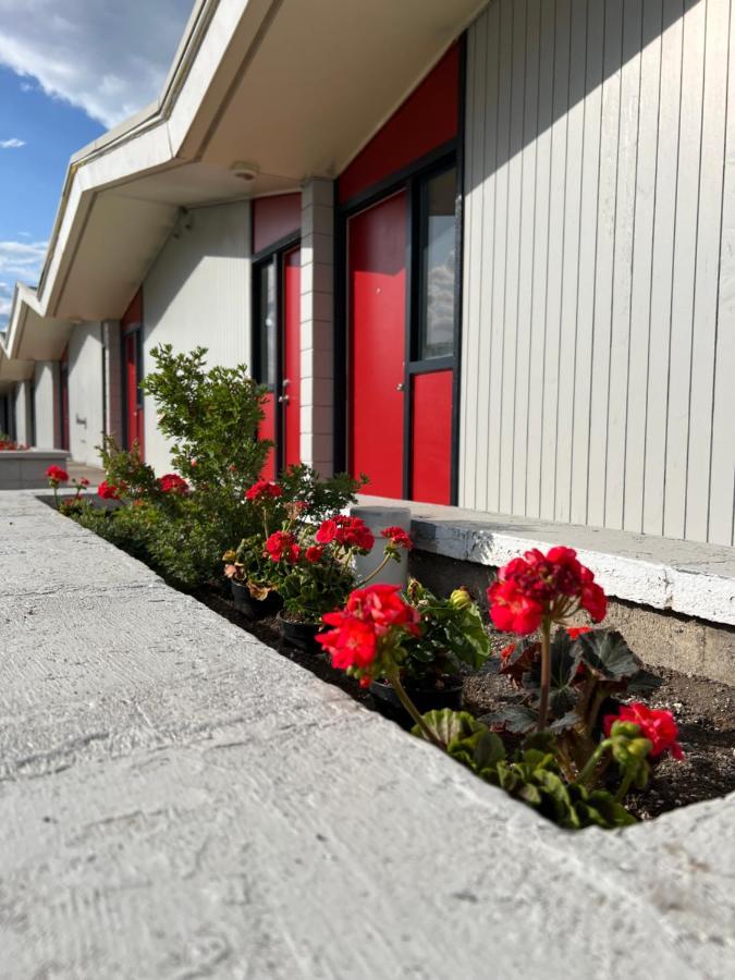 Destination Inn Cache Creek Exterior photo